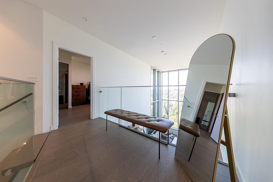 2406 1500 Fern Street North Vancouver, BC - 24