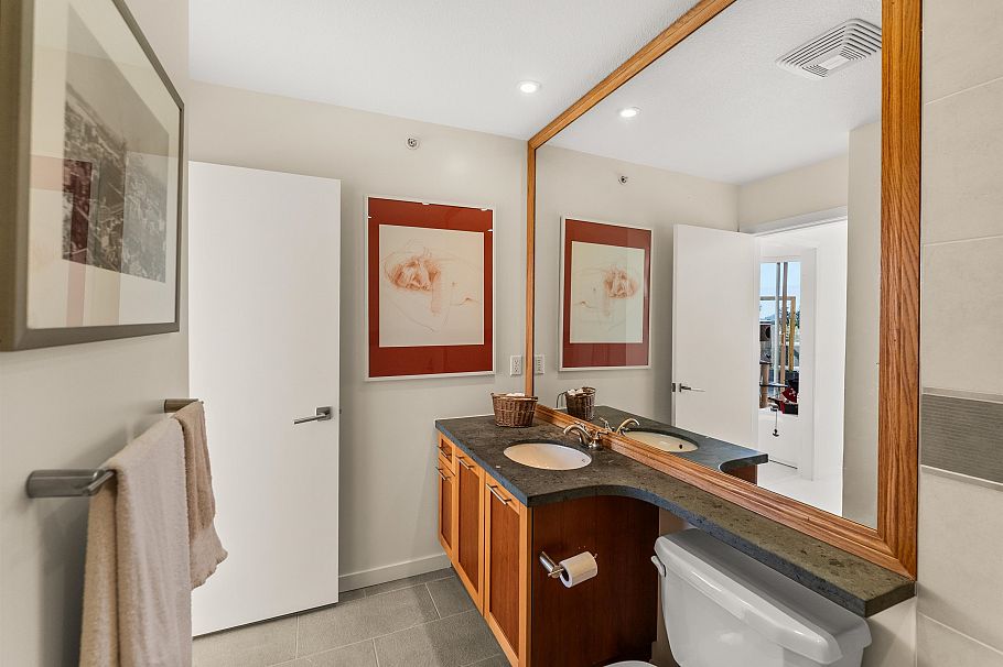 501 560 Raven Woods Drive North Vancouver, BC - 17