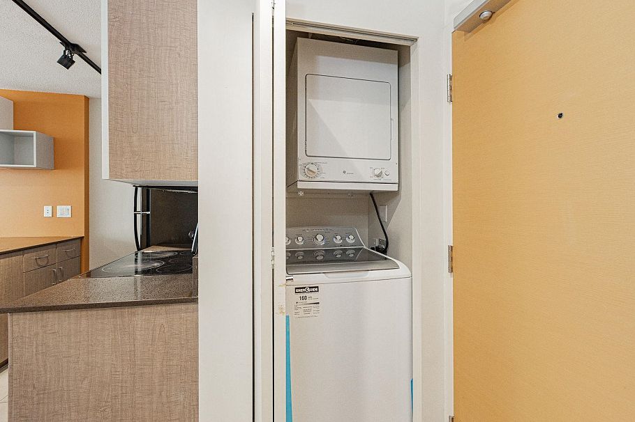 2304 977 Mainland Street Vancouver, BC - 8