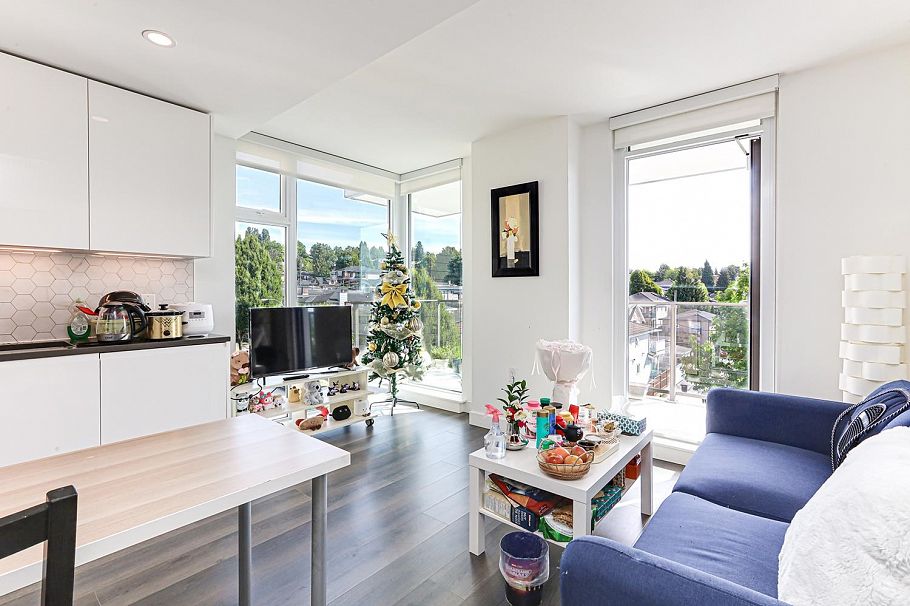 403 8181 Chester Street Vancouver, BC - 7