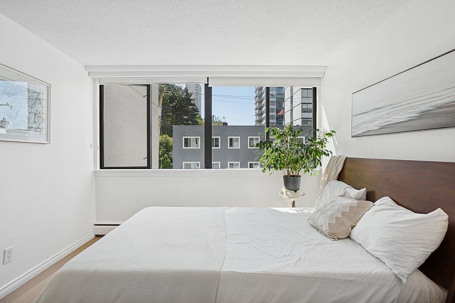 206 1740 Comox Street Vancouver, BC - 13