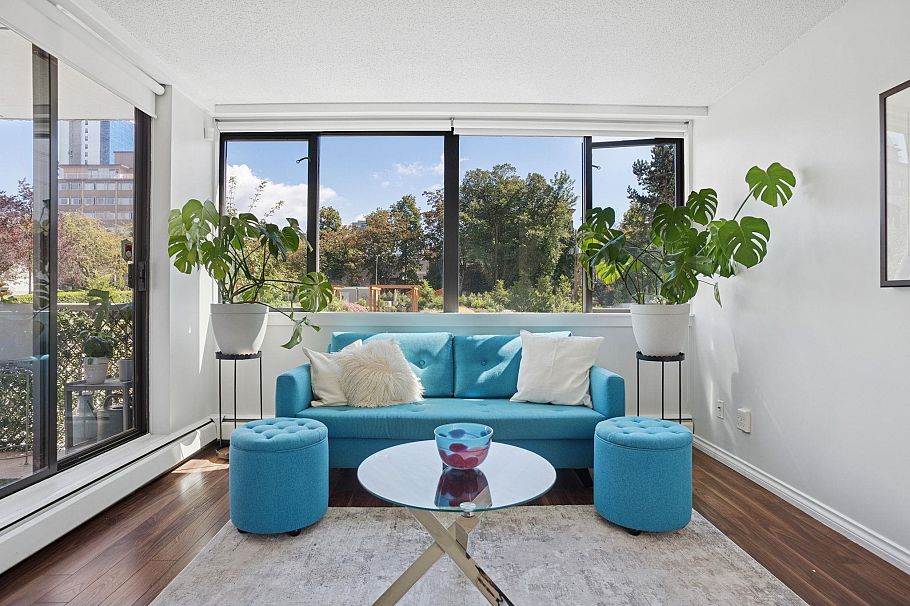 206 1740 Comox Street Vancouver, BC - 2