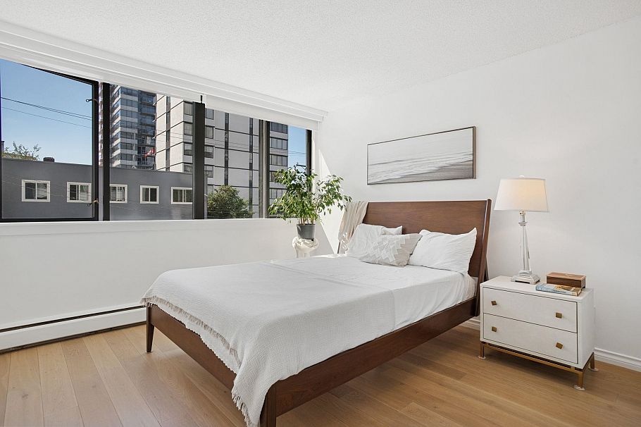 206 1740 Comox Street Vancouver, BC - 12