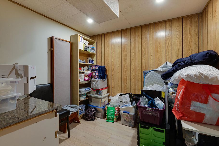 76 3437 E 49th Avenue Vancouver, BC - 17