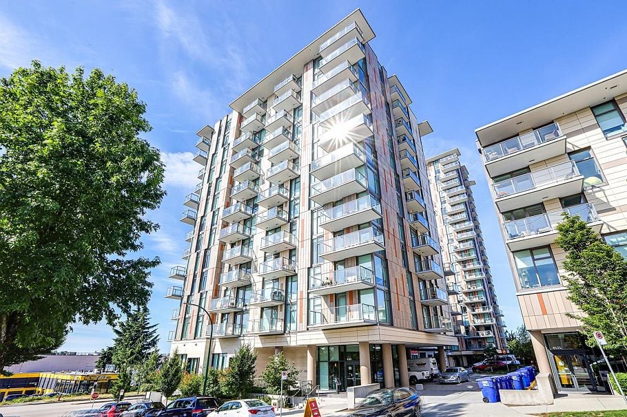 403 8181 Chester Street Vancouver, BC - 1