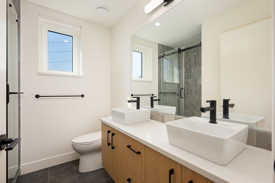 TH6 610 E 3rd Street North Vancouver, BC - 17