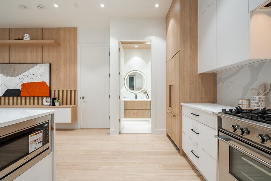 2833 Oliver Crescent Vancouver, BC - 6