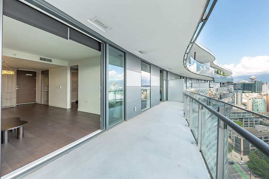 2816 89 Nelson Street Vancouver, BC - 21