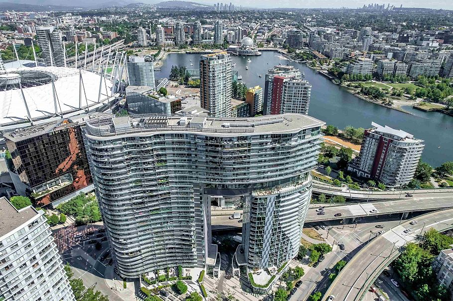 2816 89 Nelson Street Vancouver, BC - 2