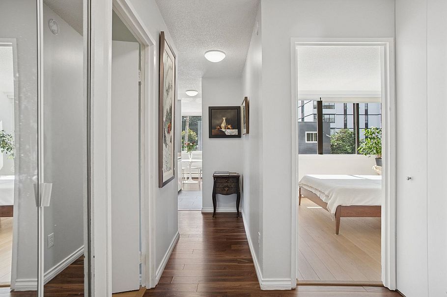 206 1740 Comox Street Vancouver, BC - 11