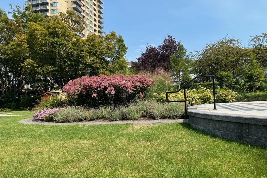 206 1740 Comox Street Vancouver, BC - 25