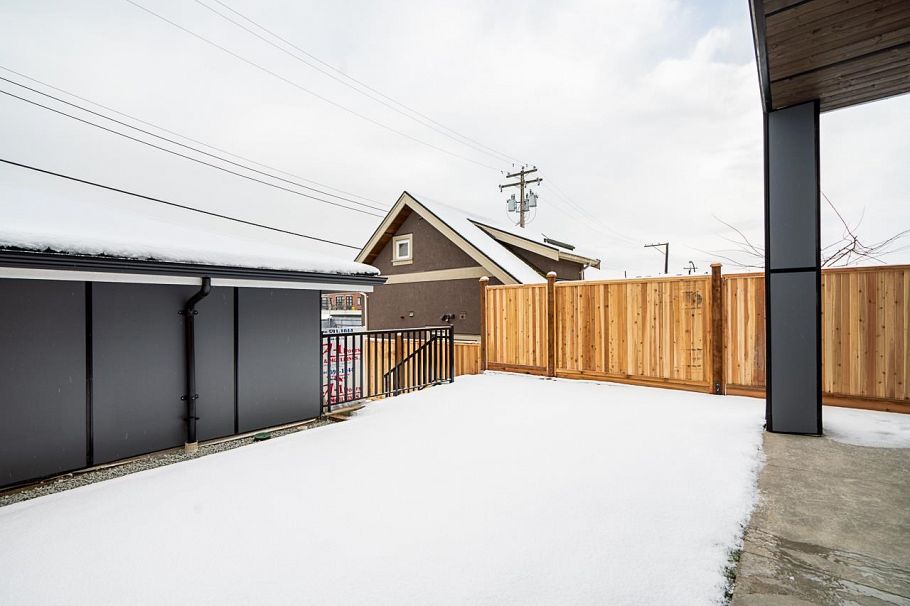 2833 Oliver Crescent Vancouver, BC - 23