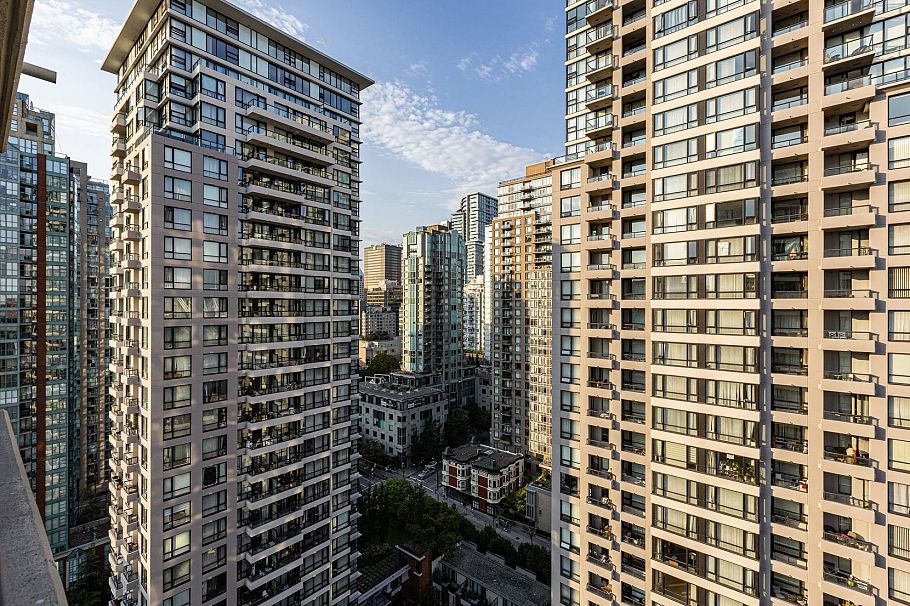 2304 977 Mainland Street Vancouver, BC - 17
