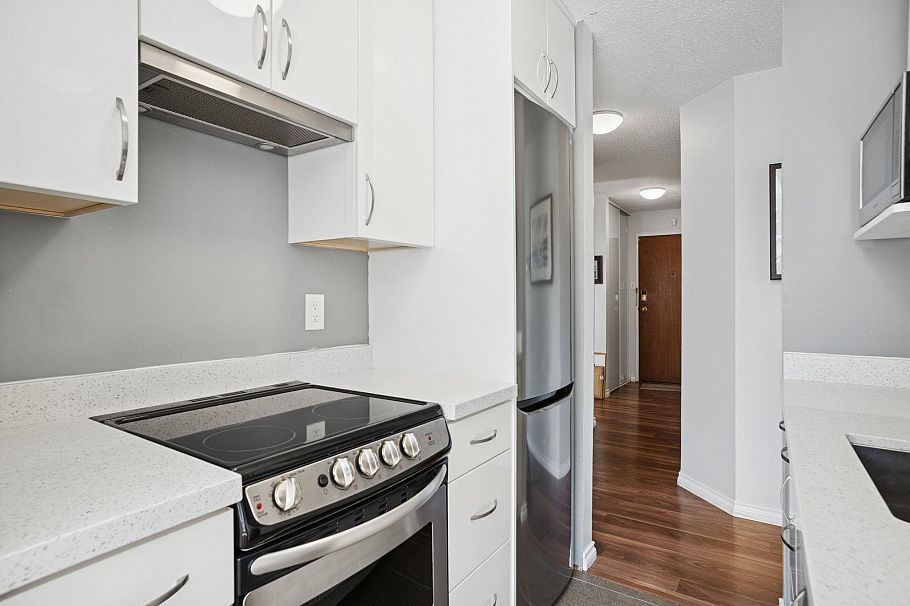 206 1740 Comox Street Vancouver, BC - 10