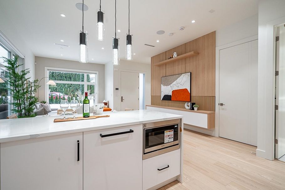 2833 Oliver Crescent Vancouver, BC - 7