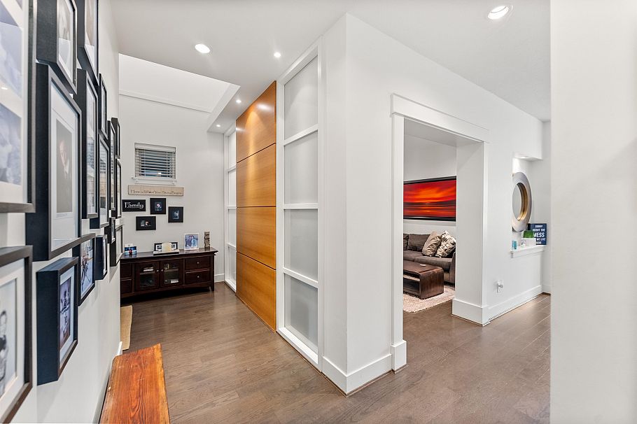 41 3639 Aldercrest Drive North Vancouver, BC - 20