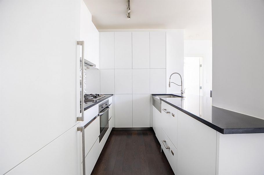 2004 565 Smithe Street Vancouver, BC - 11