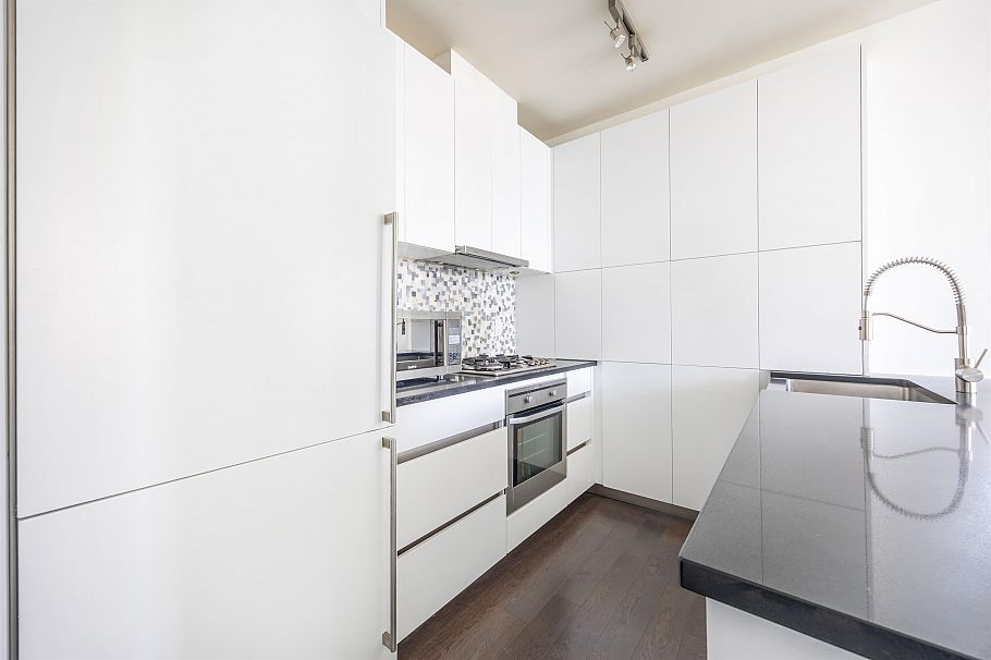 2004 565 Smithe Street Vancouver, BC - 10