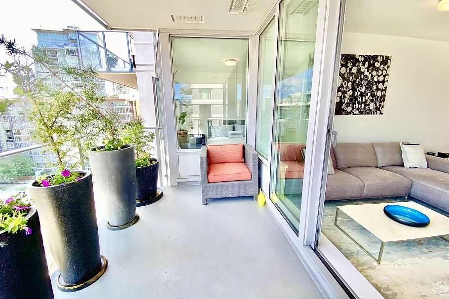 910 1661 Quebec Street Vancouver, BC - 7