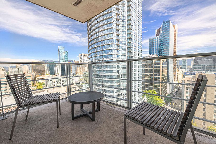 2004 565 Smithe Street Vancouver, BC - 20