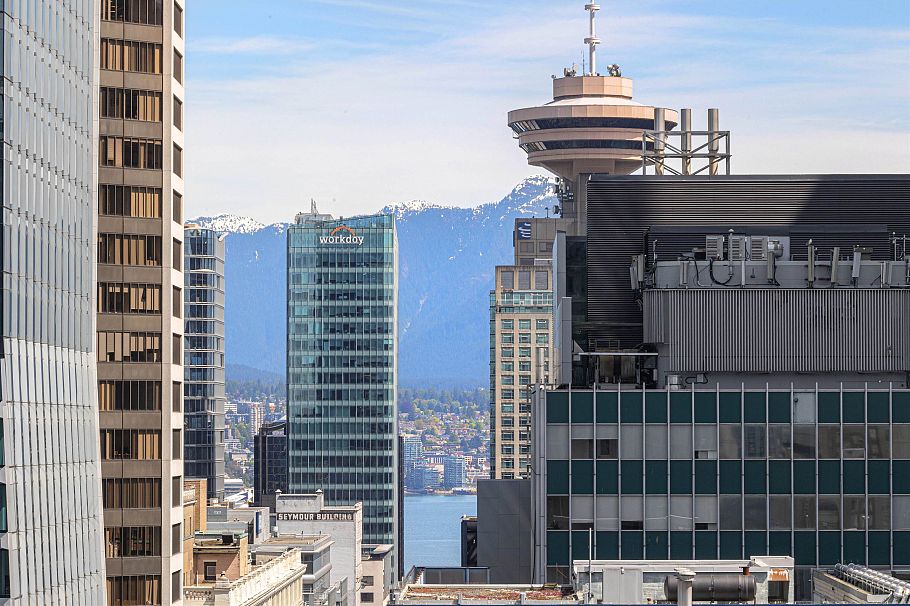 2004 565 Smithe Street Vancouver, BC - 24