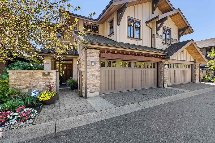 41 3639 Aldercrest Drive North Vancouver, BC - 2