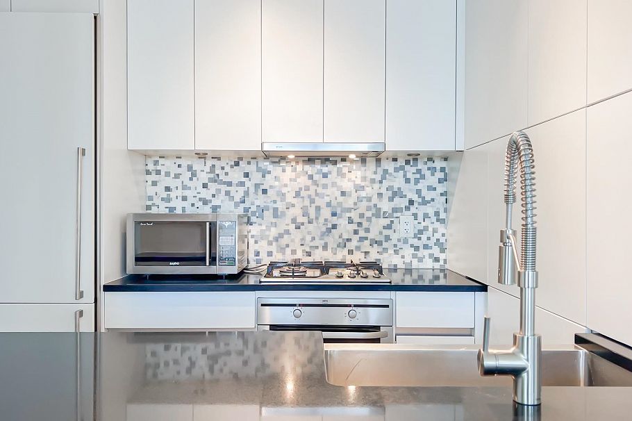 2004 565 Smithe Street Vancouver, BC - 8