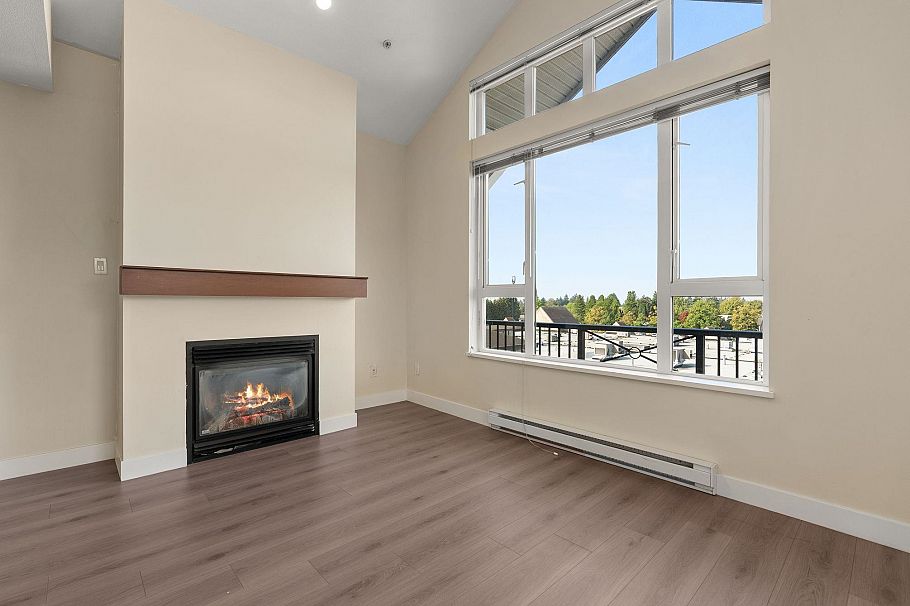 417 7089 Mont Royal Square Vancouver, BC - 9