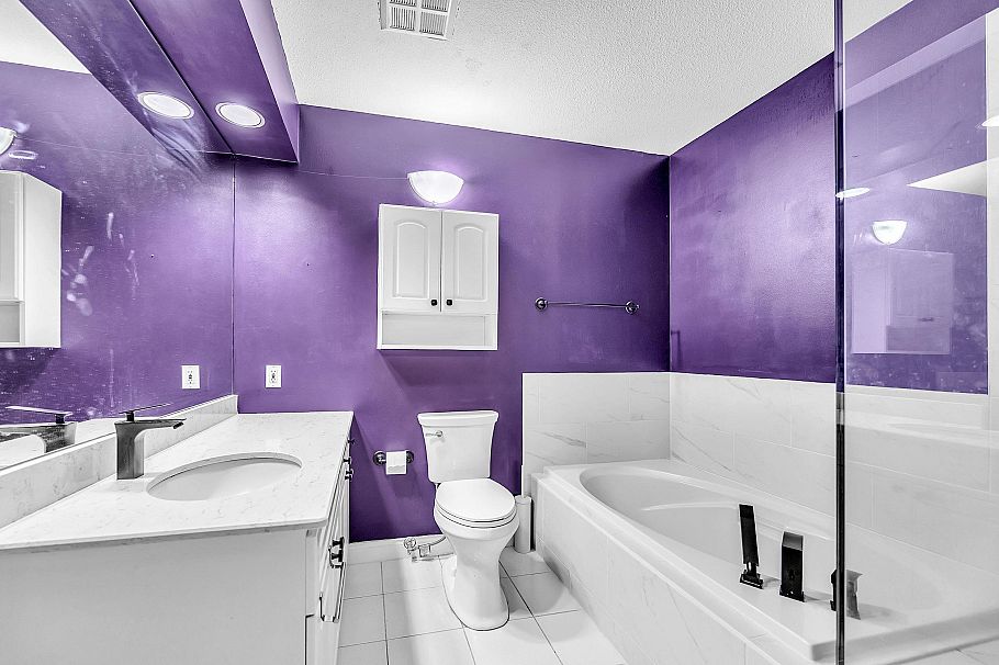 422 5835 Hampton Place Vancouver, BC - 9