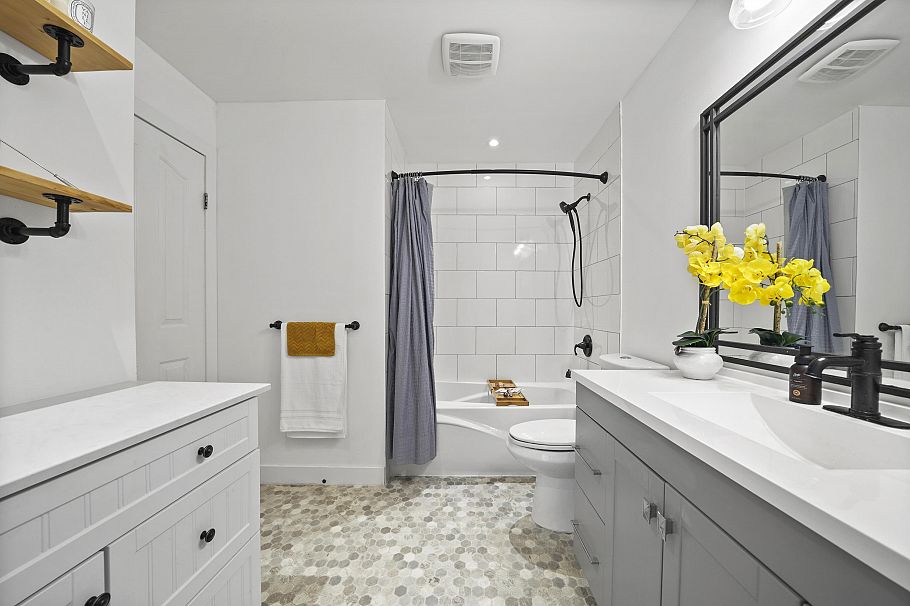 49 1910 Cedar Village Crescent North Vancouver, BC - 20