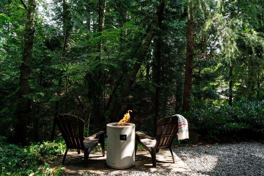 277 E Braemar Road North Vancouver, BC - 31