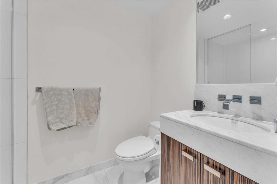 2602 788 Richards Street Vancouver, BC - 26