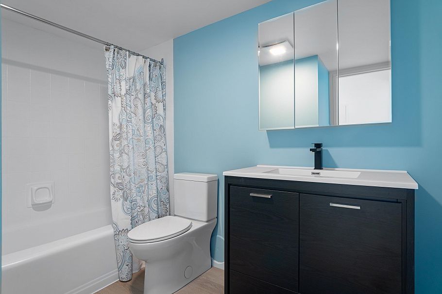 303 444 Lonsdale Avenue North Vancouver, BC - 19