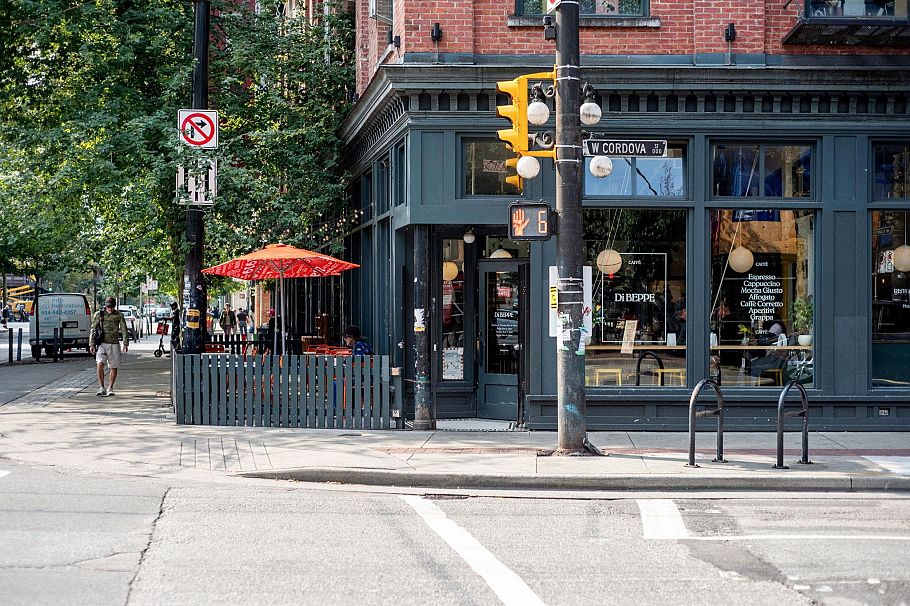 508 1 E Cordova Street Vancouver, BC - 26