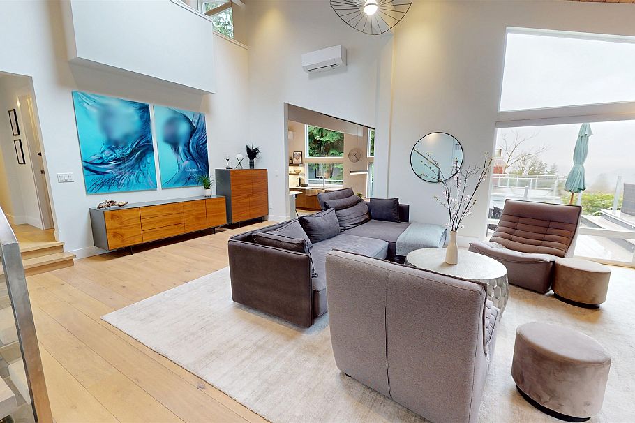 4062 Norwood Avenue North Vancouver, BC - 3