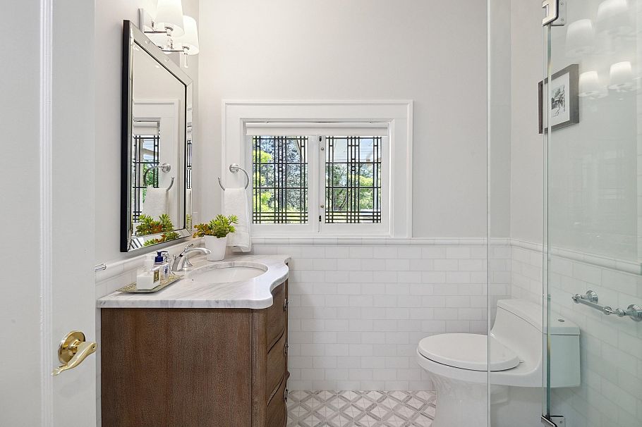 4051 Marguerite Street Vancouver, BC - 30