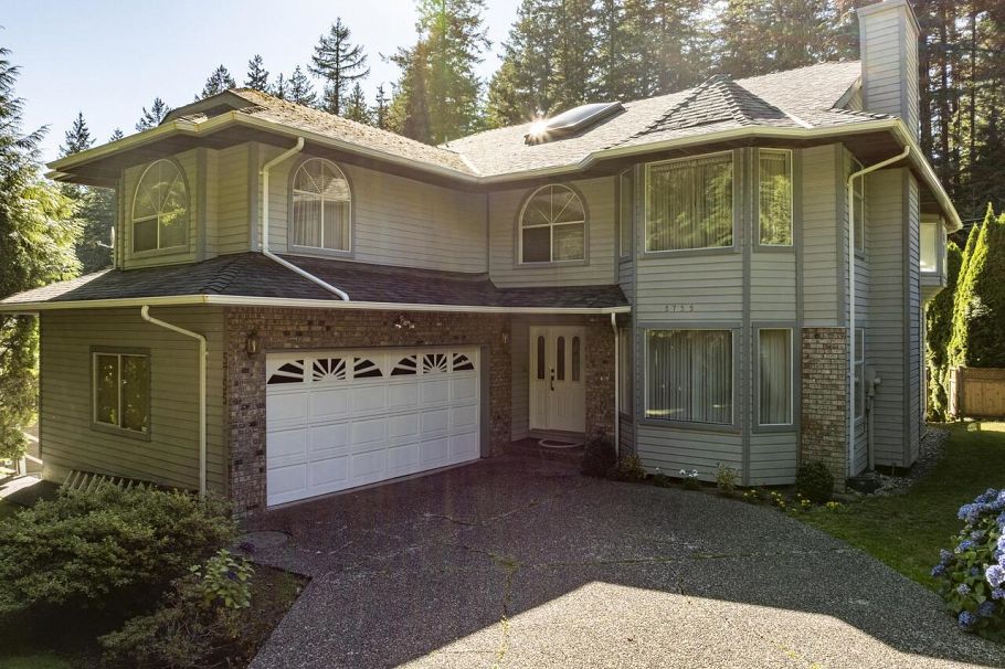 5755 Nancy Greene Way North Vancouver, BC - 2