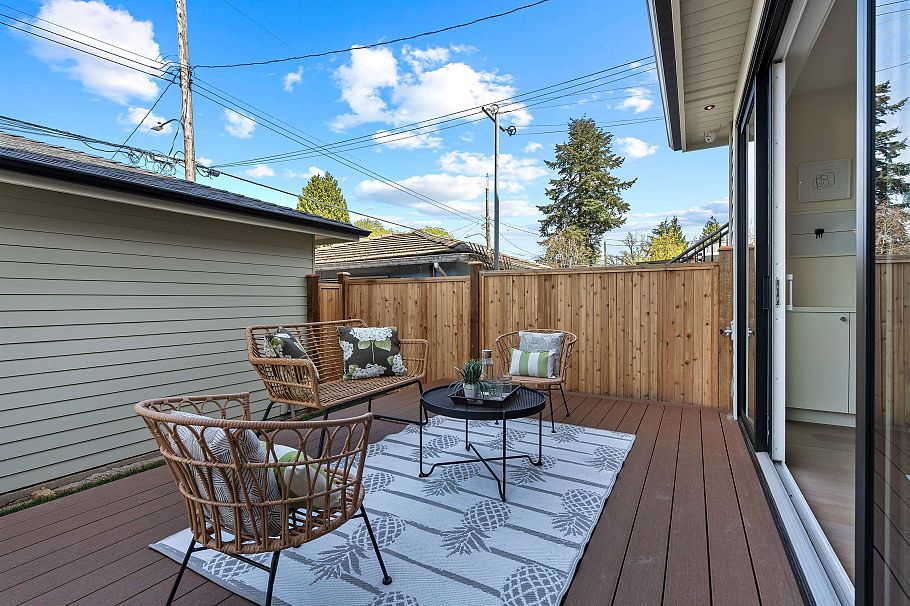 2 2253 Grant Street Vancouver, BC - 15