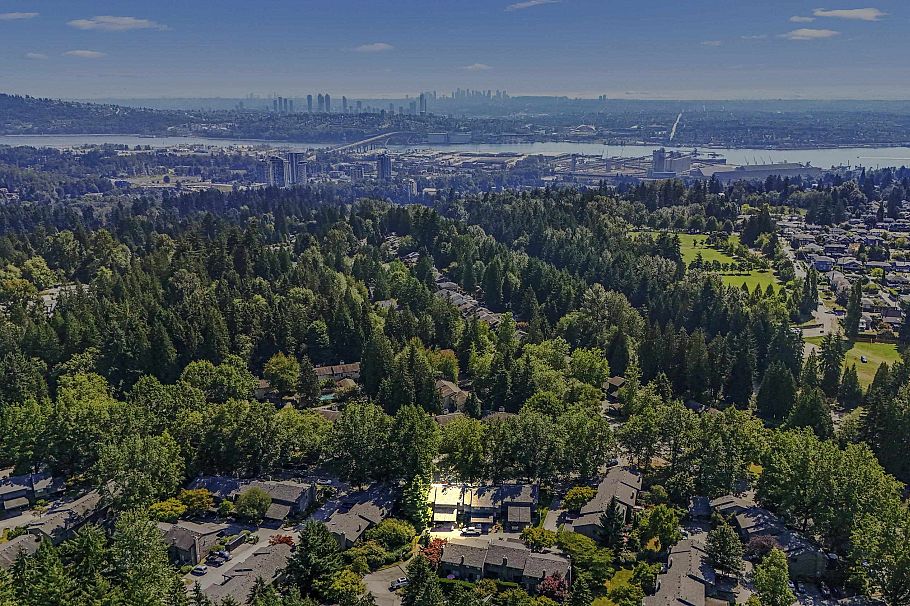 49 1910 Cedar Village Crescent North Vancouver, BC - 37