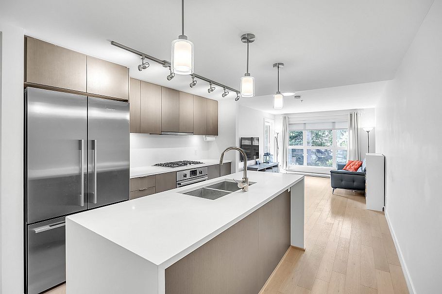 311 5555 Dunbar Street Vancouver, BC - 1