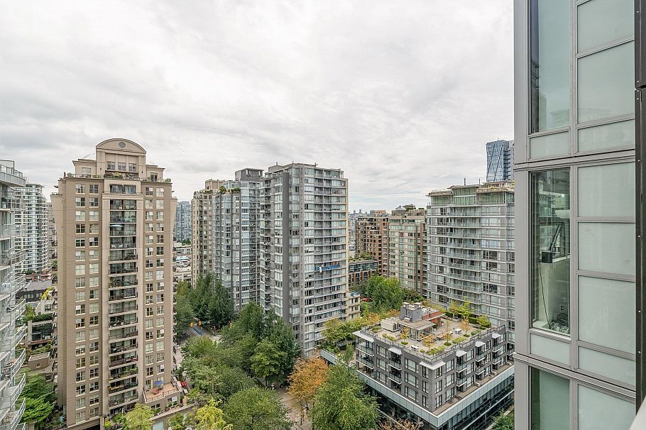 1902 999 Seymour Street Vancouver, BC - 13
