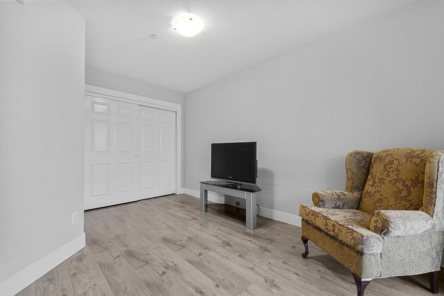 211 5818 Lincoln Street Vancouver, BC - 13