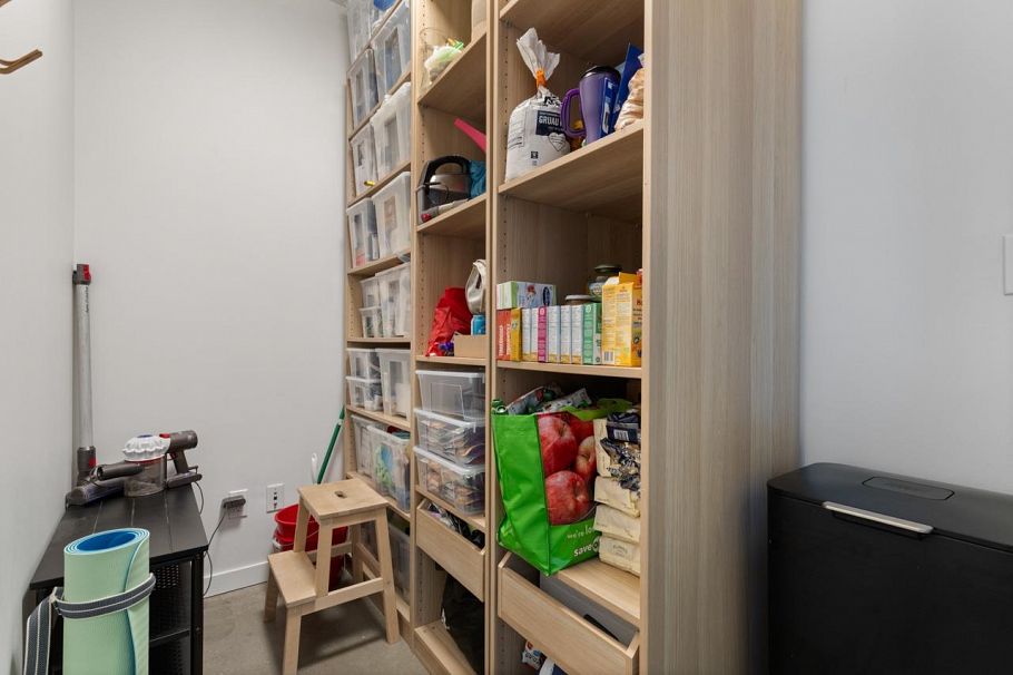 128 W 1st Avenue Vancouver, BC - 24