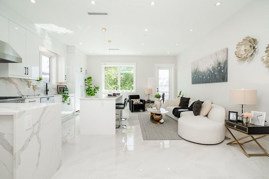 2356 West 16th Avenue Vancouver, BC - 7