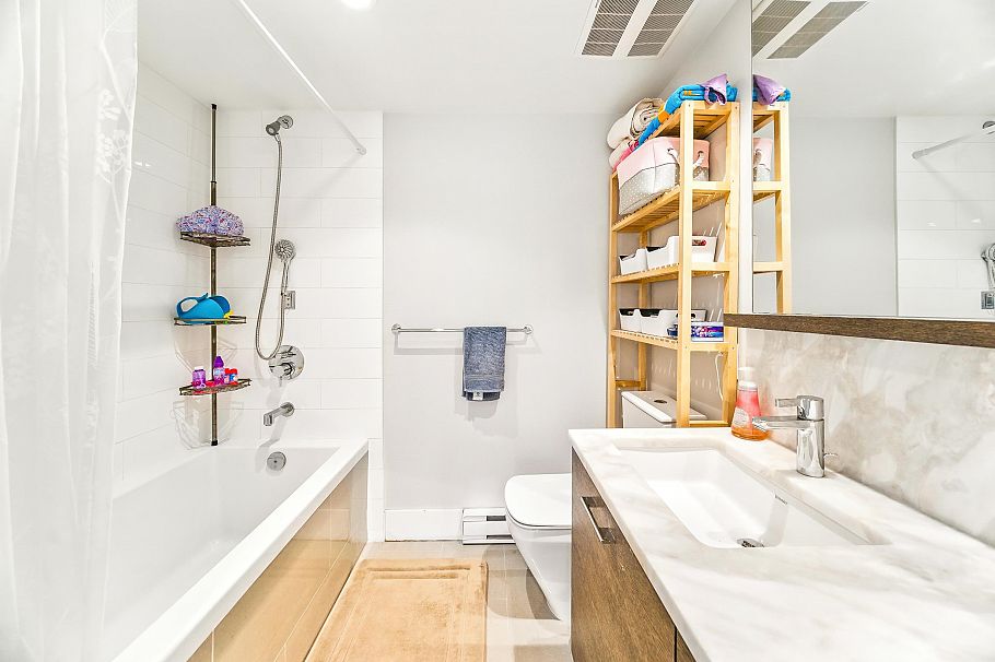 276 W 62nd Avenue Vancouver, BC - 11