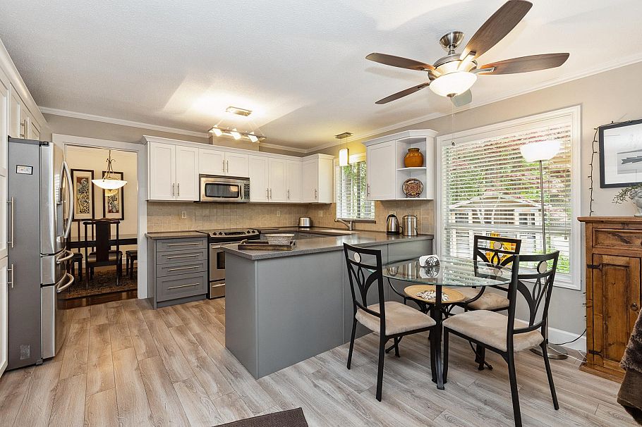 4728 Underwood Avenue North Vancouver, BC - 10