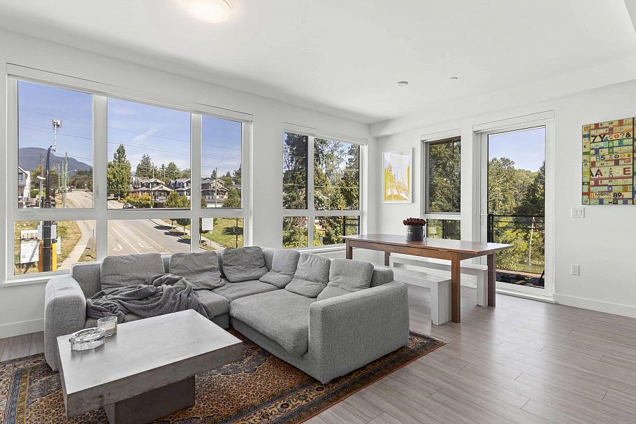 312 747 E 3rd Street North Vancouver, BC - 2