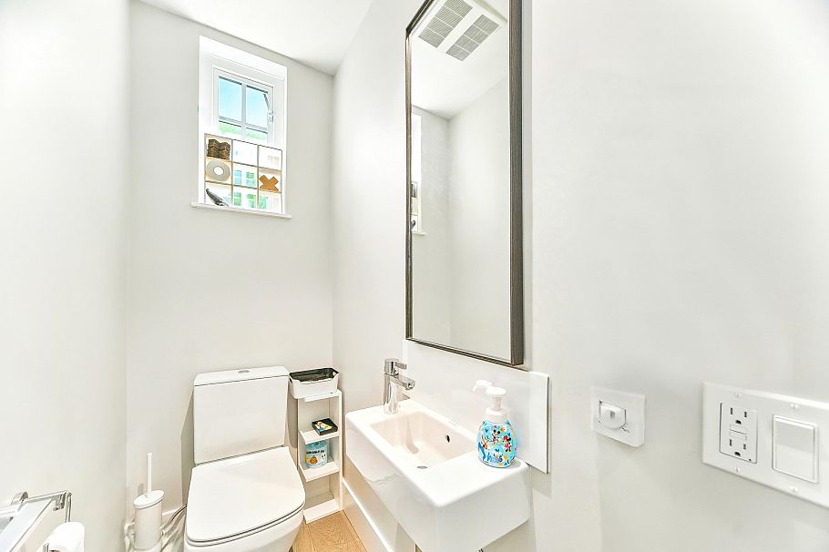 276 W 62nd Avenue Vancouver, BC - 27