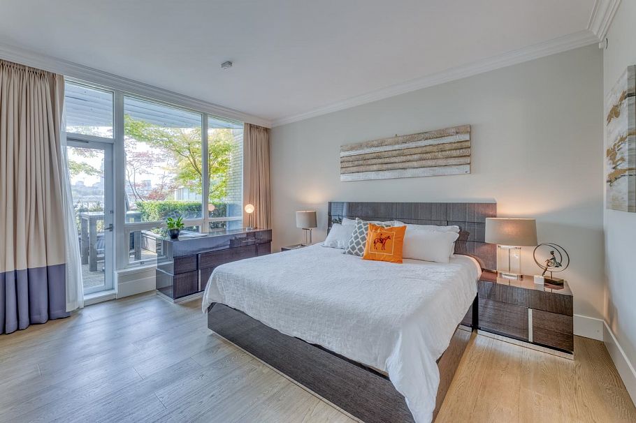 110 1328 Marinaside Crescent Vancouver, BC - 24