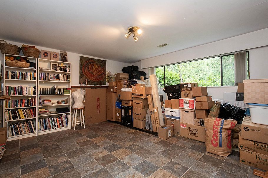 3875 Regent Avenue North Vancouver, BC - 19